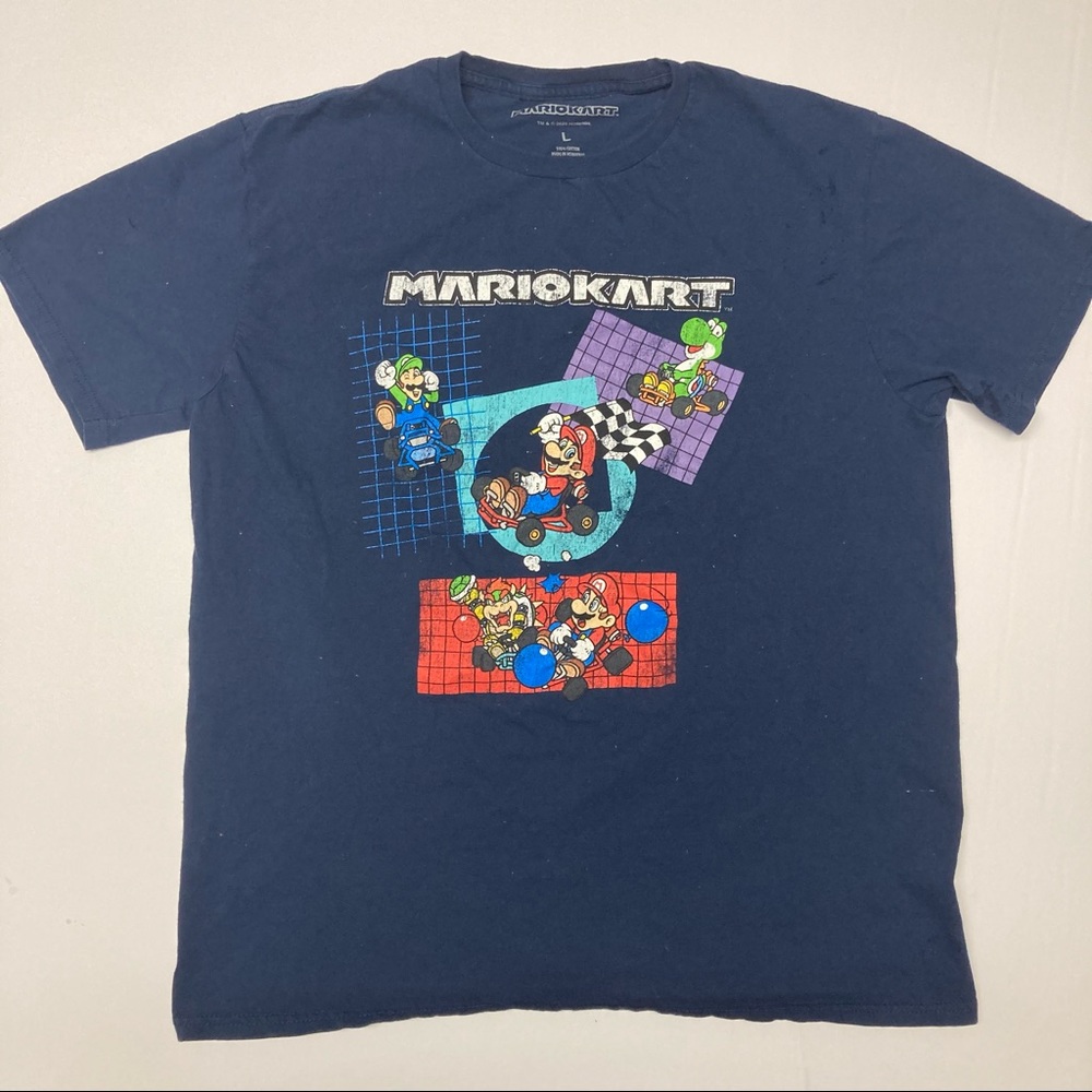 🍄 Mariokart Tee - Size Large